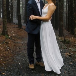 David’s Bridal Pleat Front V-Neck Open Back with Tie Ivory Wedding Dress